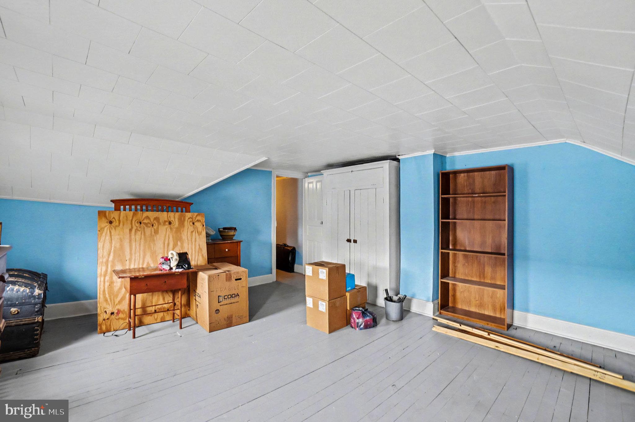 534 Main Street Lykens, PA 17048 - Photo 19 of 29 a room with furniture and gym equipment