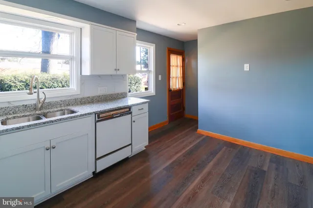 $359,900 | 661 Colleen Drive, Harrisburg, PA 17109