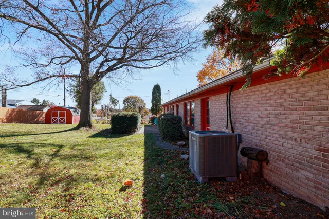 $359,900 | 661 Colleen Drive, Harrisburg, PA 17109