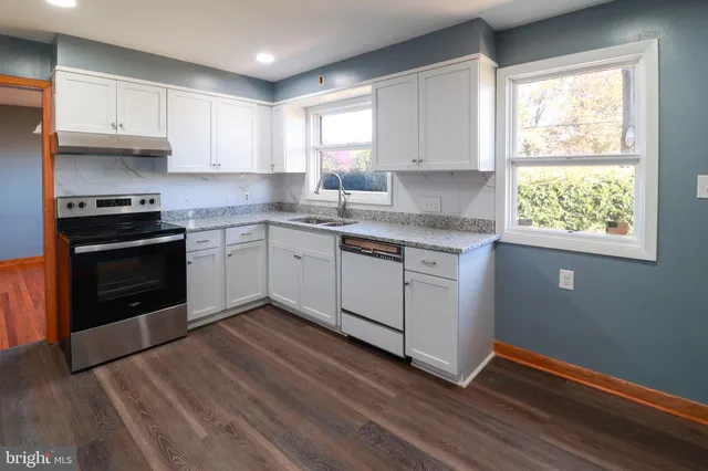 $359,900 | 661 Colleen Drive, Harrisburg, PA 17109