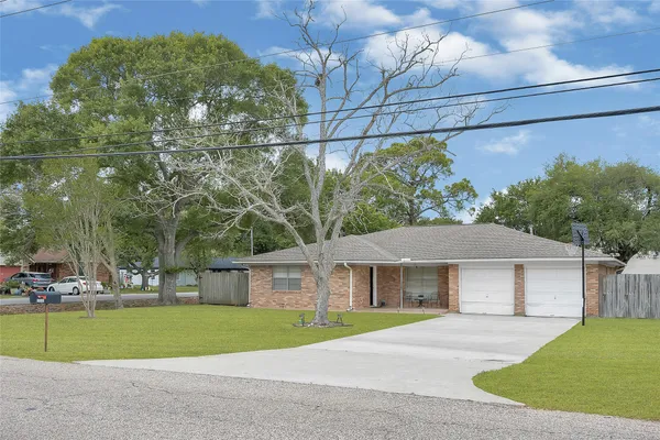 $299,000 | 3511 Knapp Road, Pearland, TX 77581