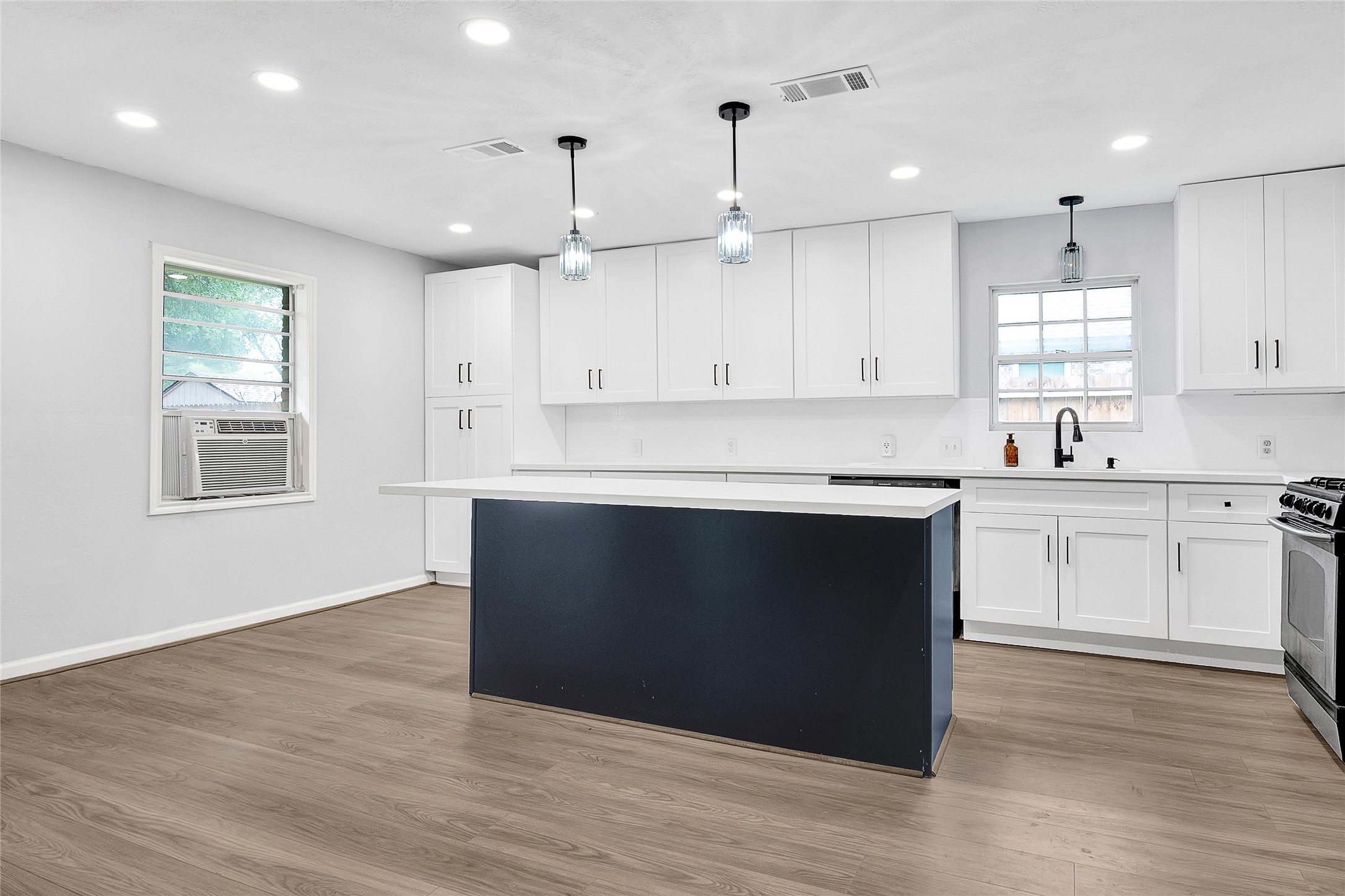 3511 Knapp Road Pearland, TX 77581 - Photo 6 of 18