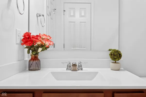 $435,000 | 3073 Creekridge Court, Columbus, IN 47201