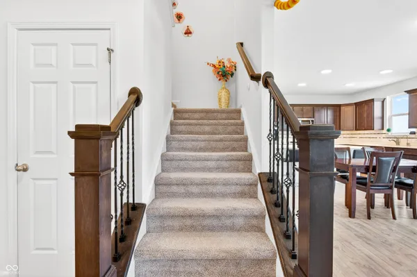 $435,000 | 3073 Creekridge Court, Columbus, IN 47201