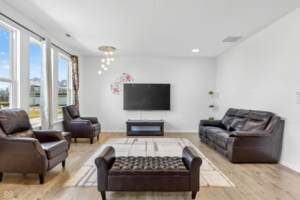 $435,000 | 3073 Creekridge Court, Columbus, IN 47201