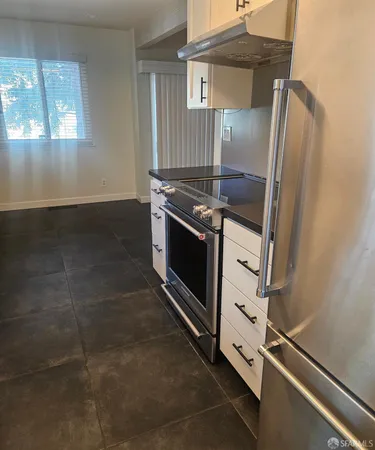 $2,200 | 8711 Mountain Boulevard, Unit 28, Oakland, CA 94605