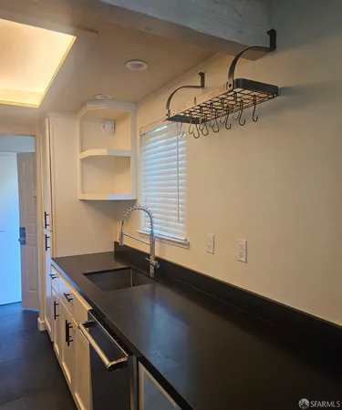 $2,200 | 8711 Mountain Boulevard, Unit 28, Oakland, CA 94605