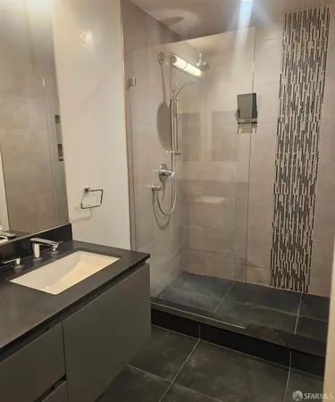 $2,200 | 8711 Mountain Boulevard, Unit 28, Oakland, CA 94605
