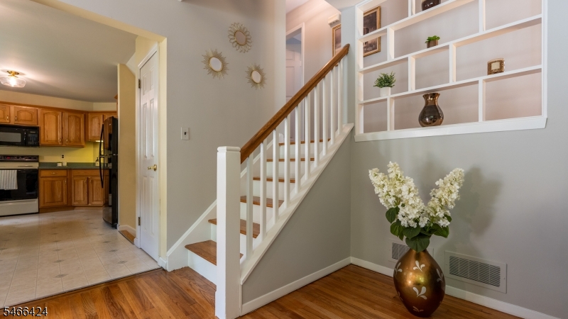 65 Parks Road Denville, NJ 07834 - Photo 9 of 42 Gallery Image 9