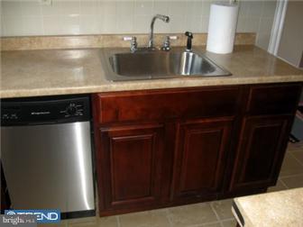 1916 Colonial Street Philadelphia, PA 19138 - Photo 6 of 12 Kitchen