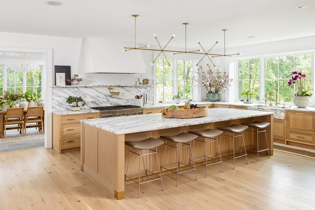28 Longfellow Road Wellesley, MA 02481 - Photo 3 of 21 Gallery Image 3
