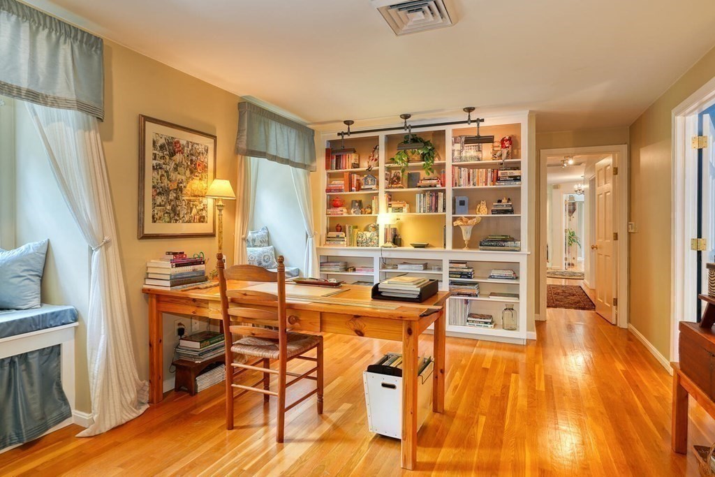 1043 Boston Post Road Sudbury, MA 01776 - Photo 26 of 42 Gallery Image 26