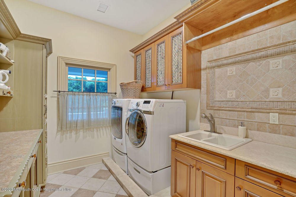 132 Heulitt Road Colts Neck, NJ 07722 - Photo 64 of 90 108_dsc06897