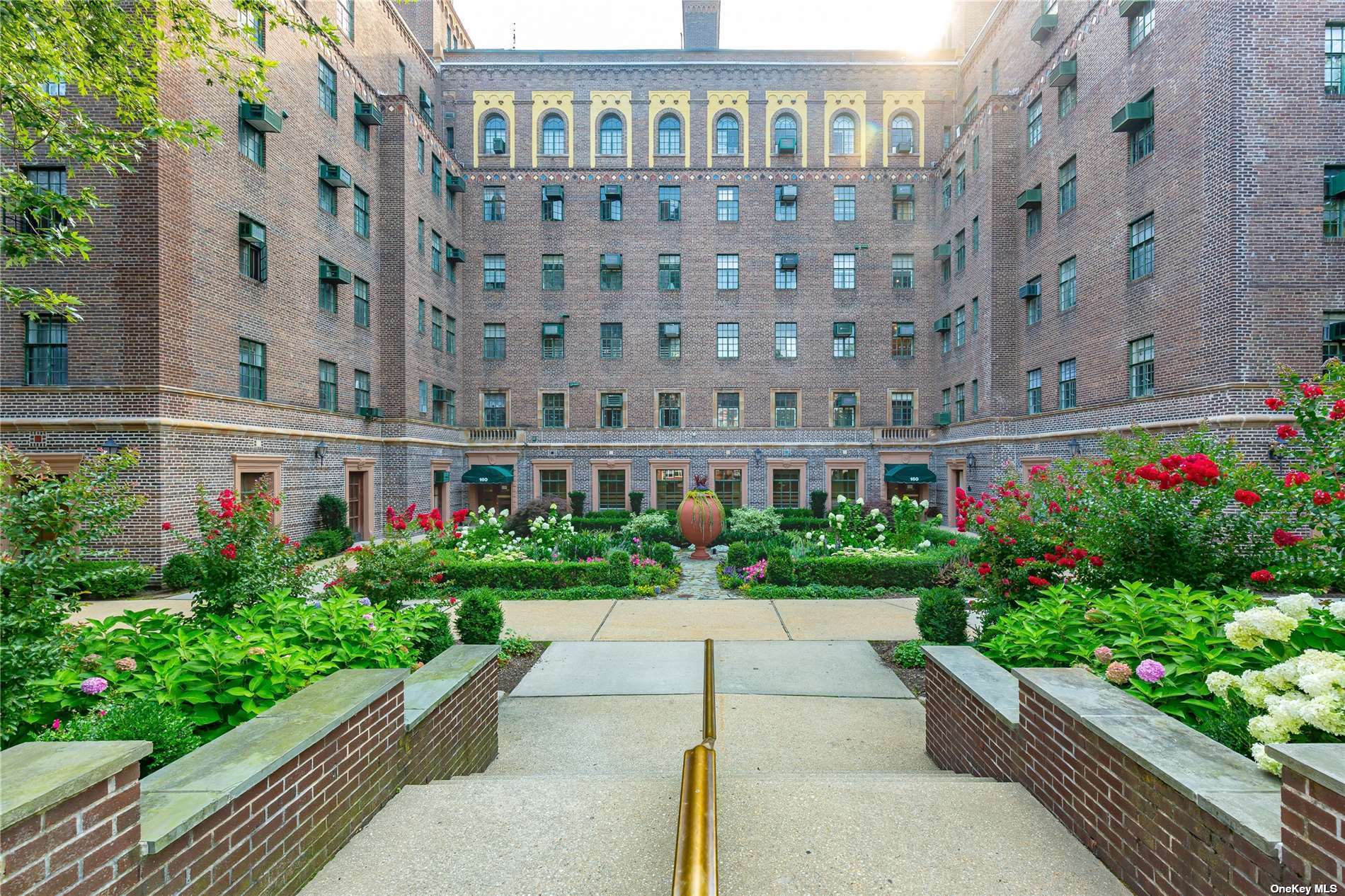 160 Middle Neck Road, Unit 3E Great Neck, NY 11021 - Photo 1 of 1 a view of a building