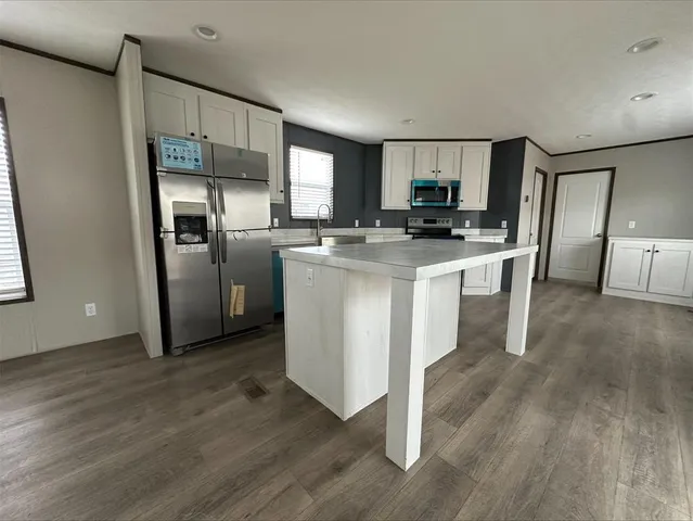 $1,800 | 14 Liberty Road, Crowley, TX 76036