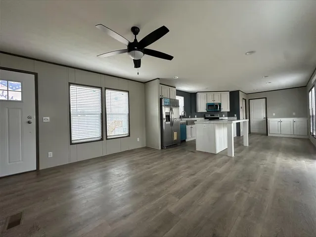 $1,800 | 14 Liberty Road, Crowley, TX 76036