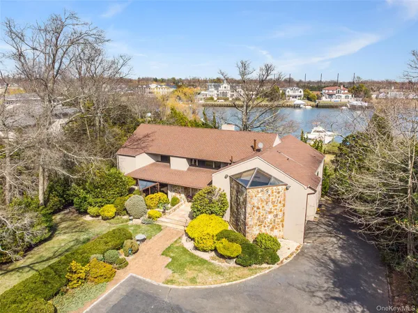 $3,950,000 | 214 Cedar Avenue, Hewlett, NY 11557