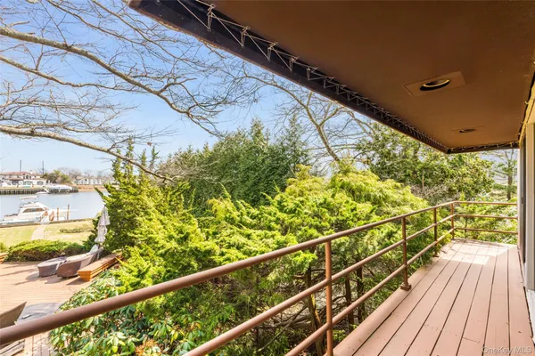 $3,950,000 | 214 Cedar Avenue, Hewlett, NY 11557