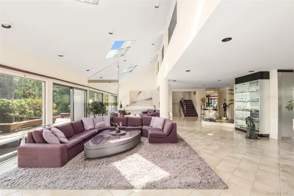 $3,950,000 | 214 Cedar Avenue, Hewlett, NY 11557