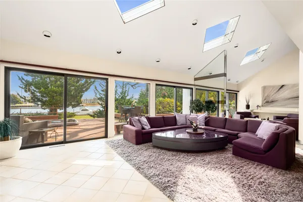 $3,950,000 | 214 Cedar Avenue, Hewlett, NY 11557