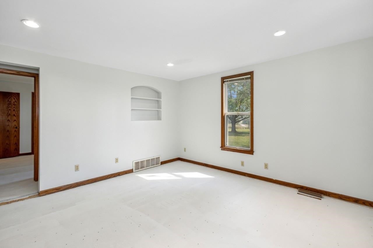 1354 Angle Road Southwest Kalona, IA 52247 - Photo 27 of 42 Gallery Image 27