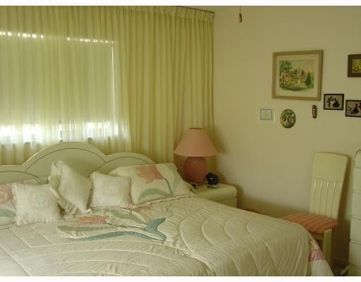 257 South Cypress Road, Unit 433 Pompano Beach, FL 33060 - Photo 4 of 9 Master Bedroom