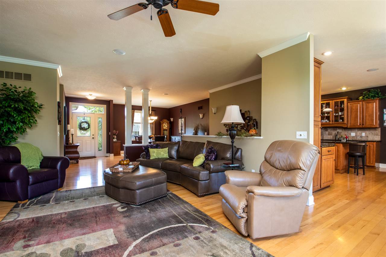 7290 Hawthorne Ridge Roscoe, IL 61073 - Photo 4 of 25 Gallery Image 4