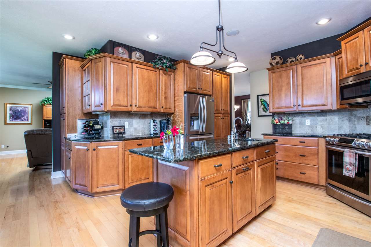 7290 Hawthorne Ridge Roscoe, IL 61073 - Photo 7 of 25 Gallery Image 7