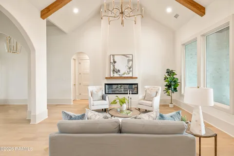$840,720 | 201 Sabal Bnd Drive, Youngsville, LA 70592