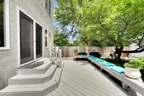 $899,000 | 124 Lockerbie Lane, Wilmette, IL 60091