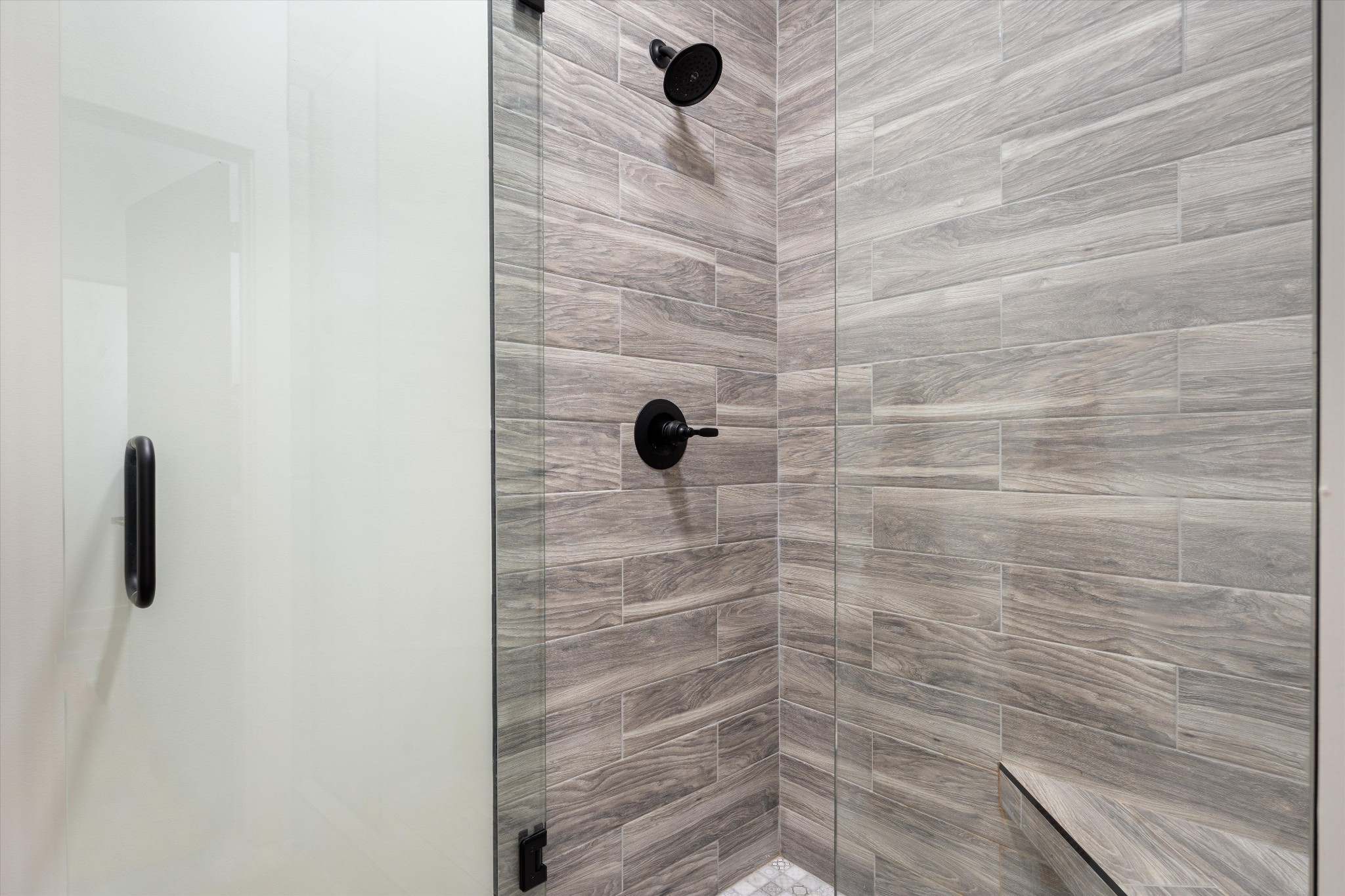 290 Dink Rut Road Portland, TN 37148 - Photo 43 of 66 a bathroom with a shower