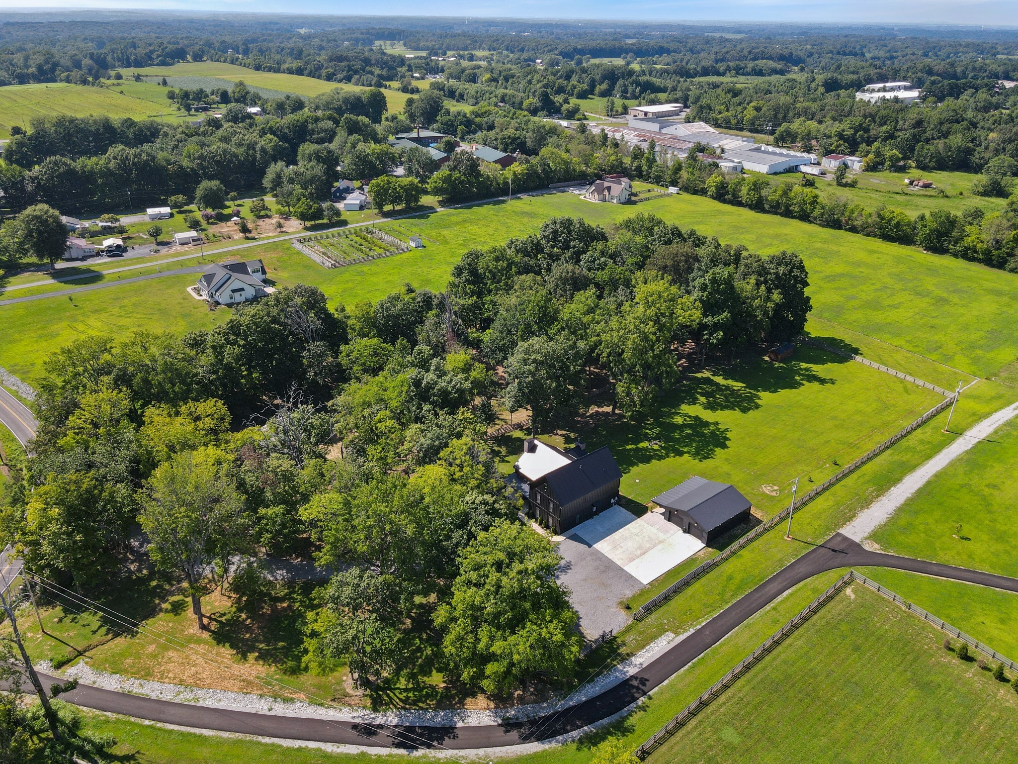 290 Dink Rut Road Portland, TN 37148 - Photo 56 of 66 an aerial view of a house with a yard lake ocean view