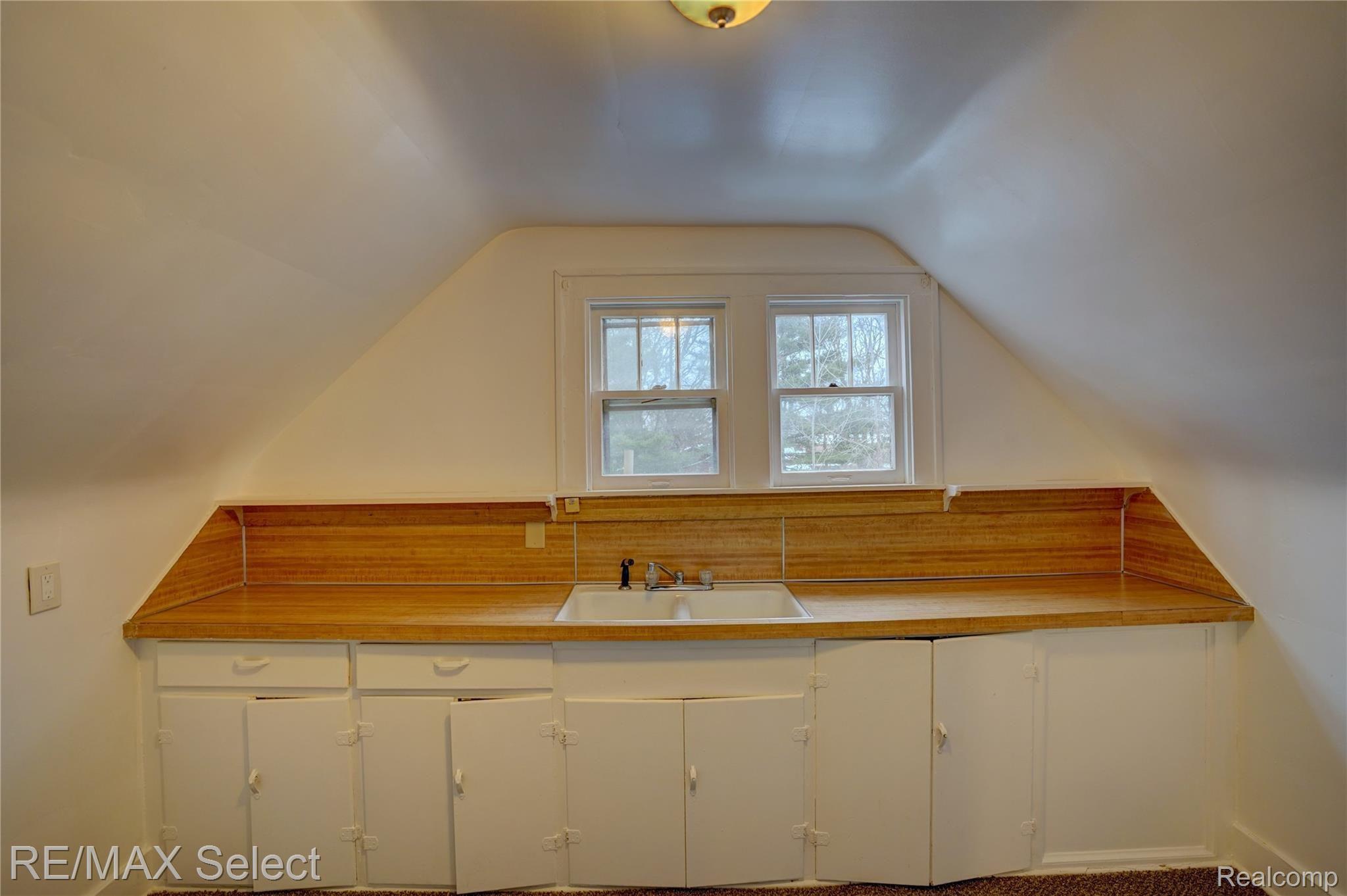 8085 Corunna Road Flint, MI 48532 - Photo 70 of 98 8085 Corunna Rd 070.jpg