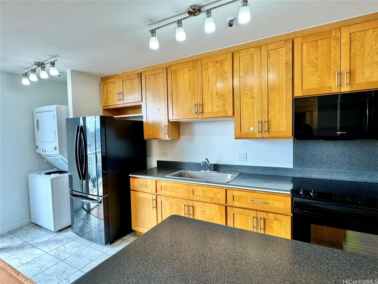 1226 Alexander Street, Unit 1502 Honolulu, HI 96826 - Photo 3 of 13