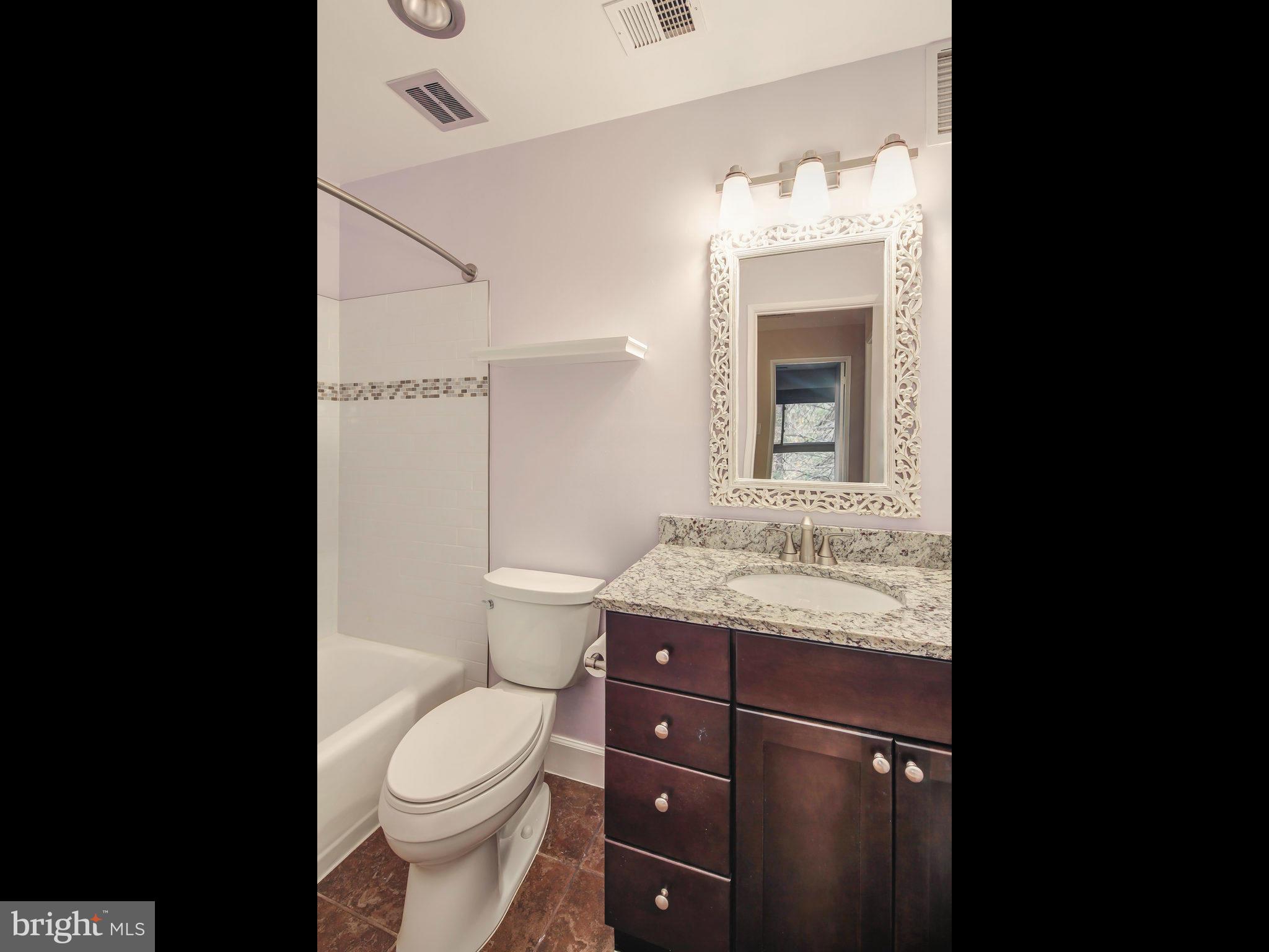 11185 Saffold Way Reston, VA 20190 - Photo 20 of 30 Bath