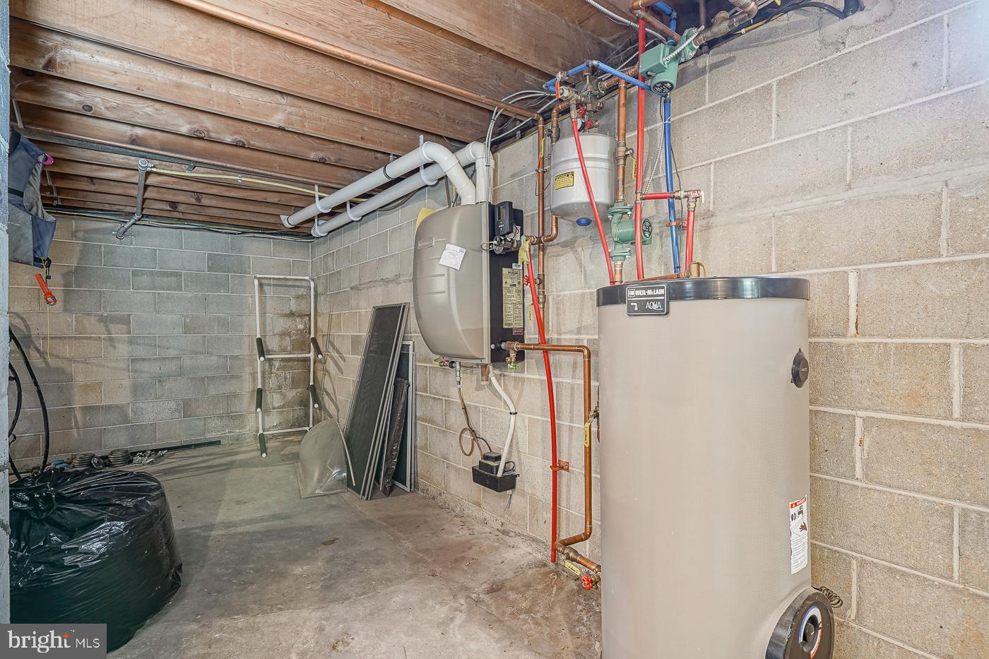 462 Carvin Street Clayton, NJ 08312 - Photo 21 of 29 a view of a storage room