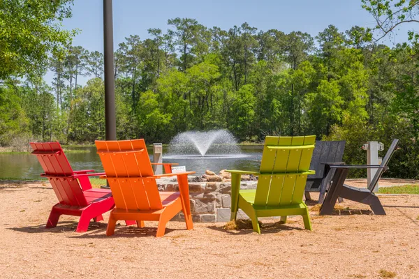 $2,800 | 442 Lake Day Drive, Conroe, TX 77304