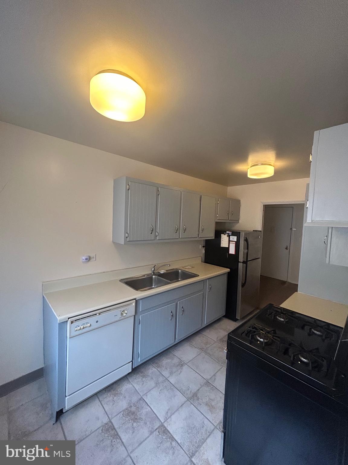 1517 Hill Road, Unit 7J Reading, PA 19602 - Photo 8 of 11