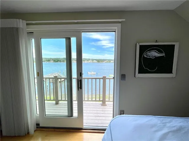 $3,000 | 57 Green Street, Portsmouth, RI 02871