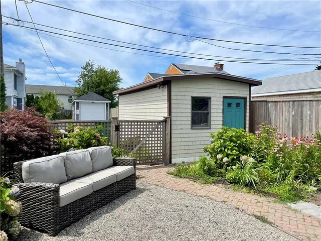 $3,000 | 57 Green Street, Portsmouth, RI 02871