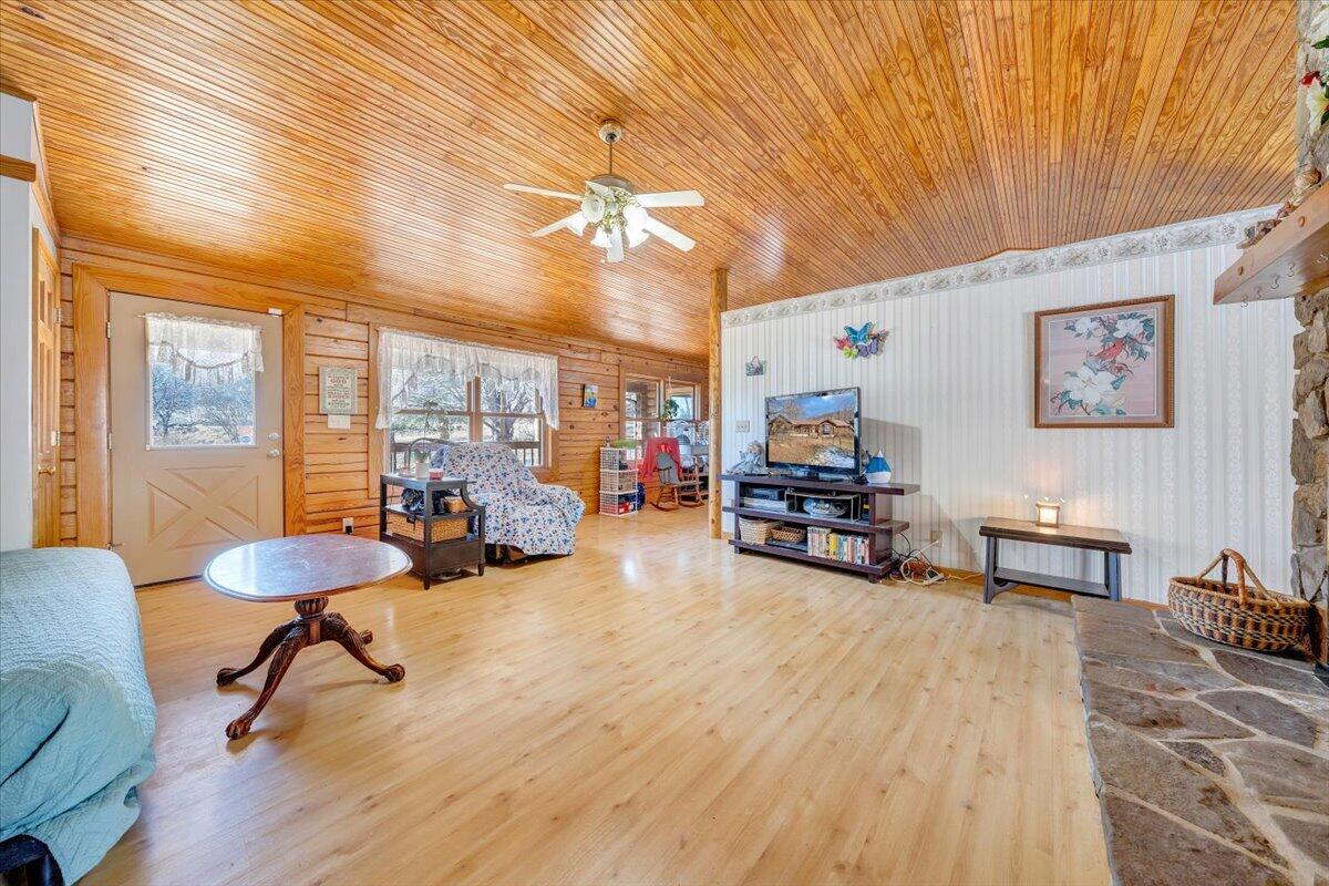 13120 Callaway Road Callaway, VA 24067 - Photo 9 of 48 05-MIB01631