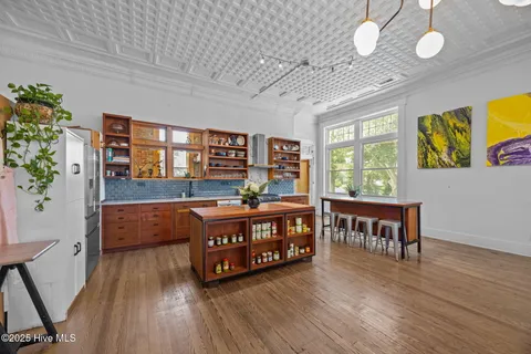 $499,000 | 522 West 1st Street, Ayden, NC 28513