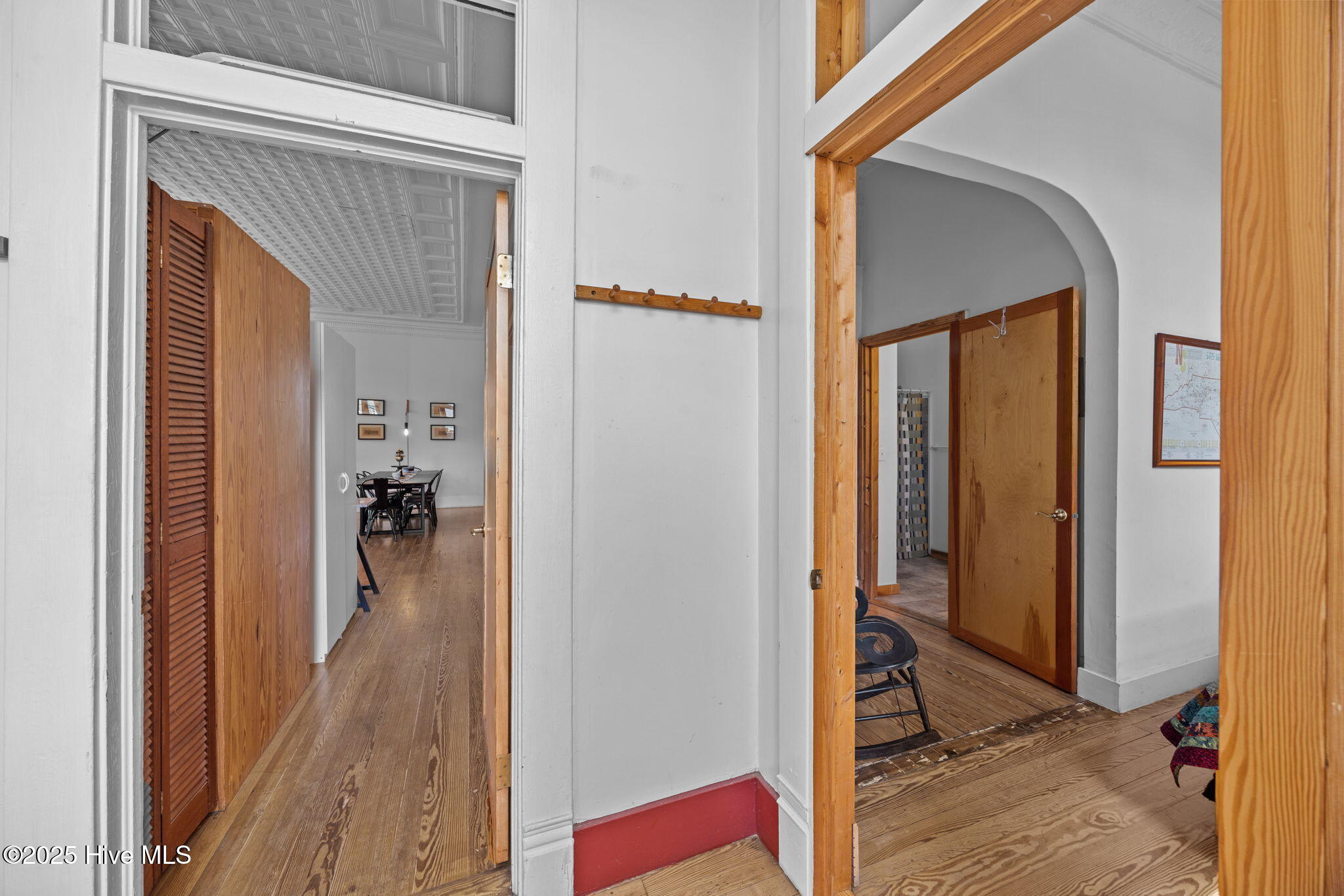 522 West 1st Street Ayden, NC 28513 - Photo 6 of 56 Loft landing