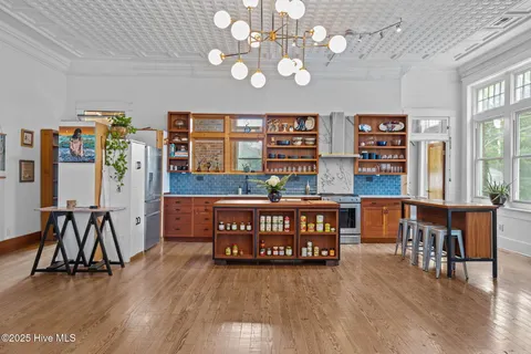 $499,000 | 522 West 1st Street, Ayden, NC 28513