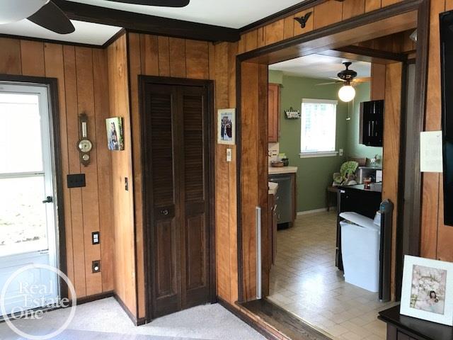 1118 West 13 Mile Road Royal Oak, MI 48073 - Photo 26 of 33