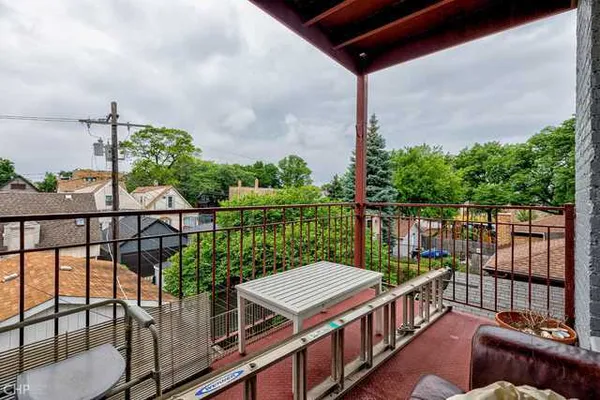 $1,295,000 | 2832 North Mozart Street, Chicago, IL 60618