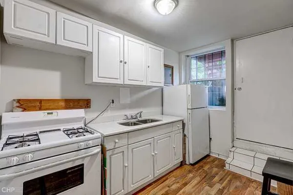 $1,295,000 | 2832 North Mozart Street, Chicago, IL 60618
