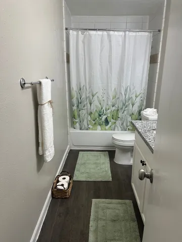 $1,850,000 | 1101 East Main Street, League City, TX 77573