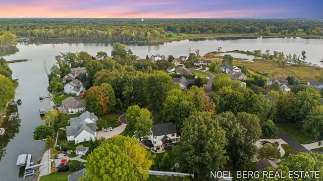 $1,695,000 | 15329 Blue Heron Court, Spring Lake, MI 49456