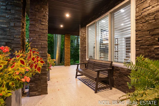 $1,695,000 | 15329 Blue Heron Court, Spring Lake, MI 49456